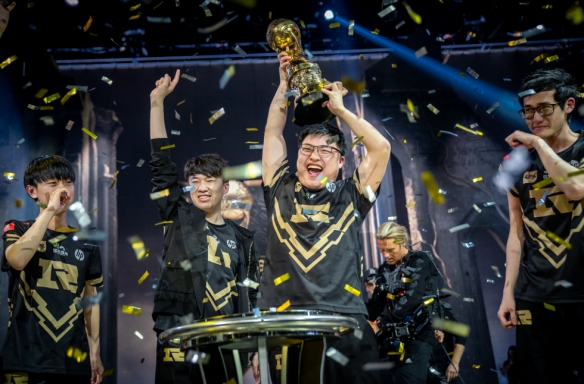 LOL-MSI：Duro机器人“神钩”精准如刀，GEN3-2击败AL挺进胜决(riseiq机器人挑战赛迷踪探索)