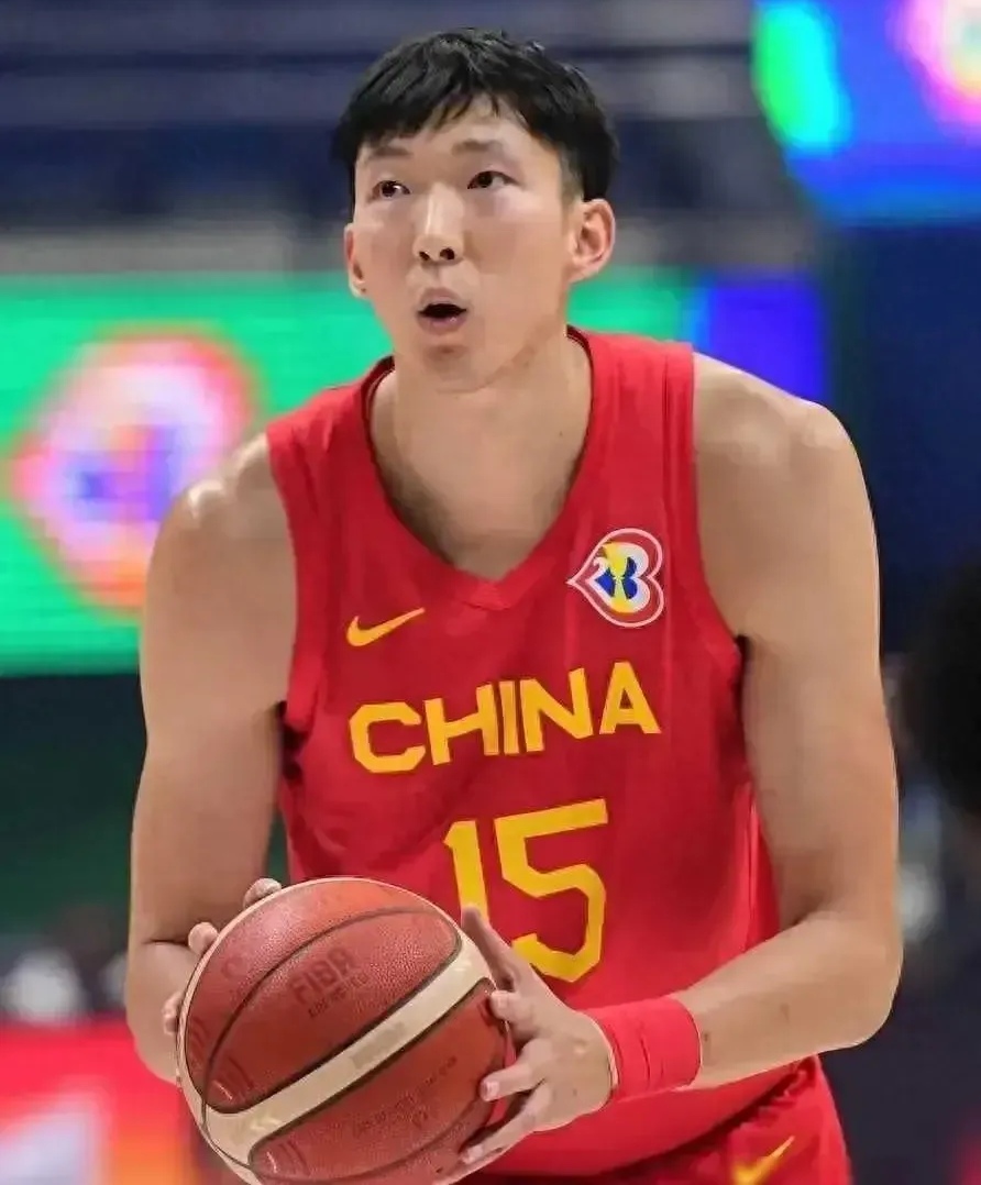 关于中国男篮NBA夏联集锦周琦17分9板，中国男篮胜黄蜂的信息