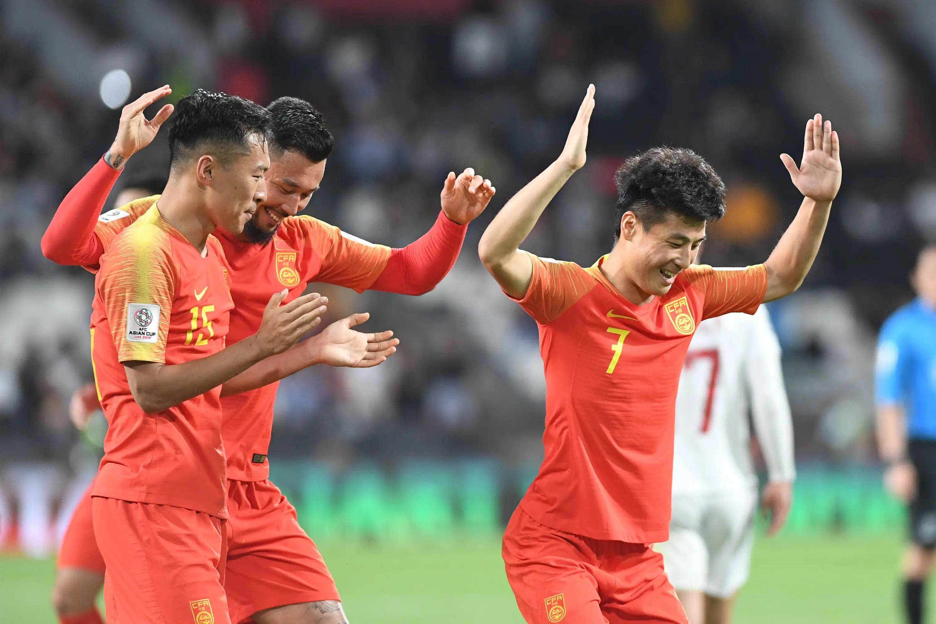 3-1！中国女足太狠，冲东亚冠军，宋凯督战，CCTV5直播，国足汗颜(中国女足又夺冠了)