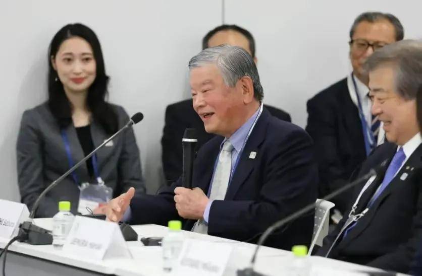 开云体育-中日韩联合东南亚足联有意申办2046世界杯(两国合办的韩日世界杯)