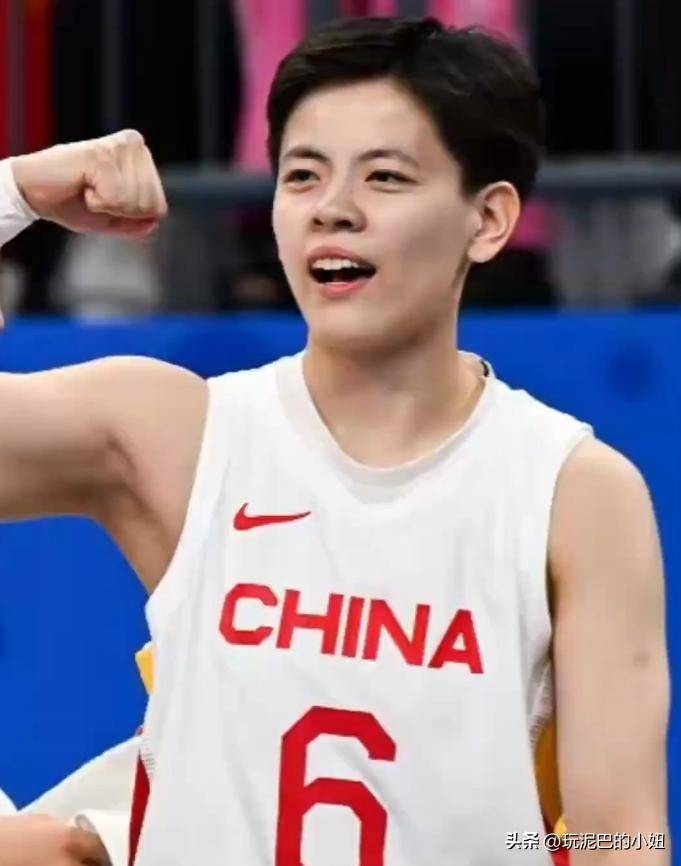 高田真希全场出战25分钟，7中5得到14分6板(男子4x400米接力决赛回放)