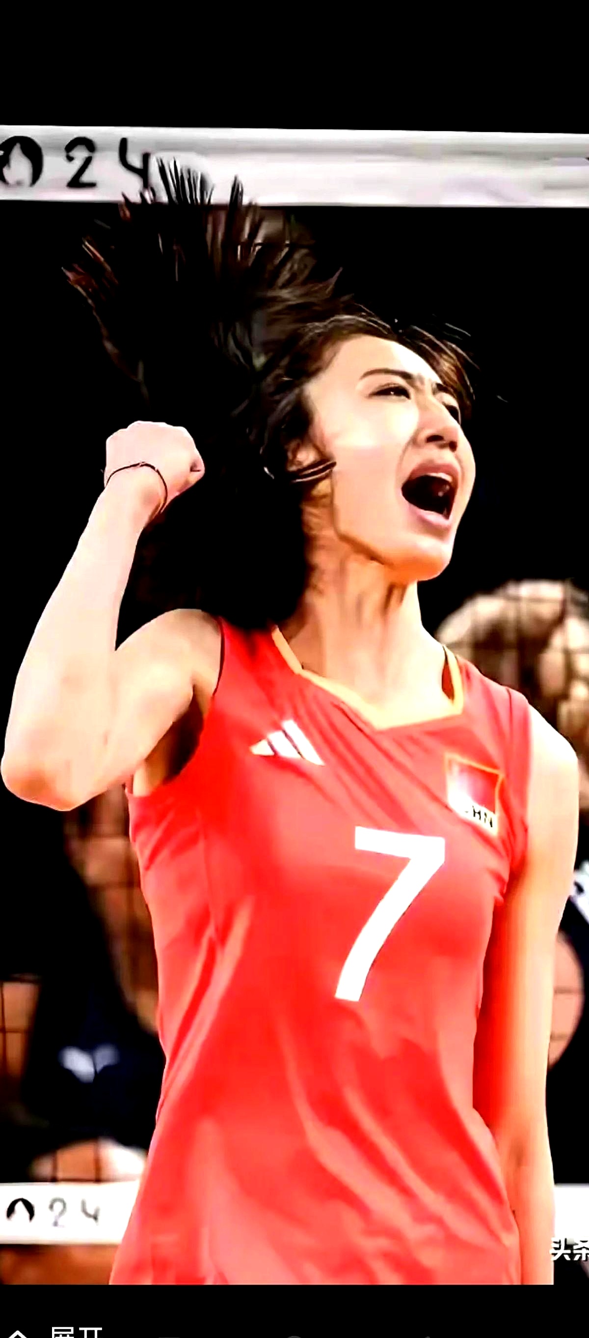 失误送1局咋赢球？女排1环节碾压日本攻防大腿是她(蓝婷装进箱子邮寄后续)
