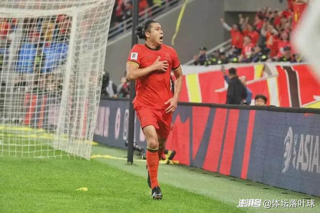 开云体育-东亚杯-张玉宁失单刀国足0-2日本遭两连败(张玉宁入选新一期国足集训名单)