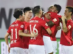 广州恒大大胜重庆力帆，取得三连胜的简单介绍