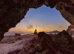开云体育-关于精彩比赛一触即发，球队齐心协力加油的信息
